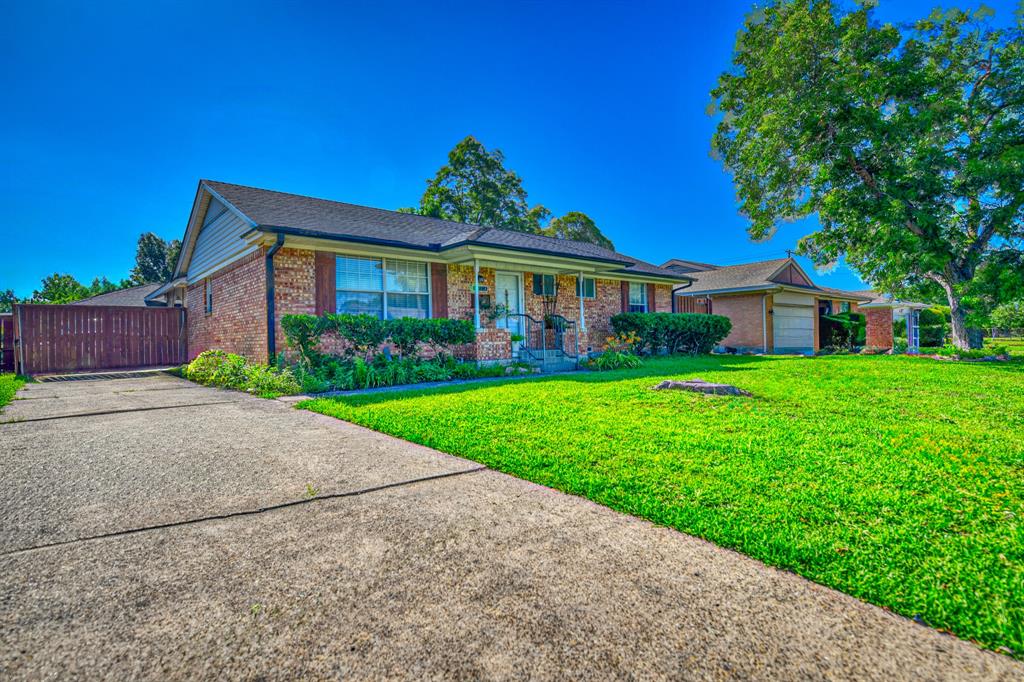 1414 Flamingo Lane