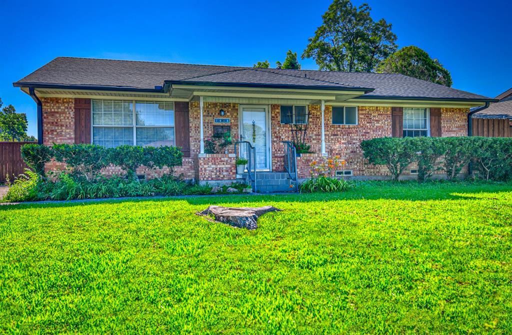 1414 Flamingo Lane