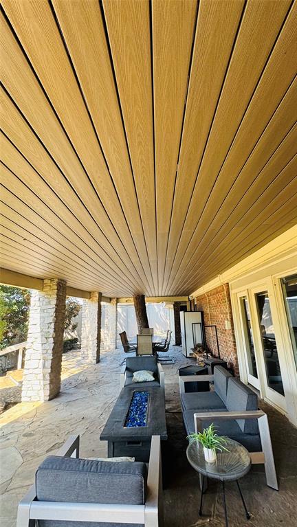 TROPHY CLUB OAK HILL - Residential