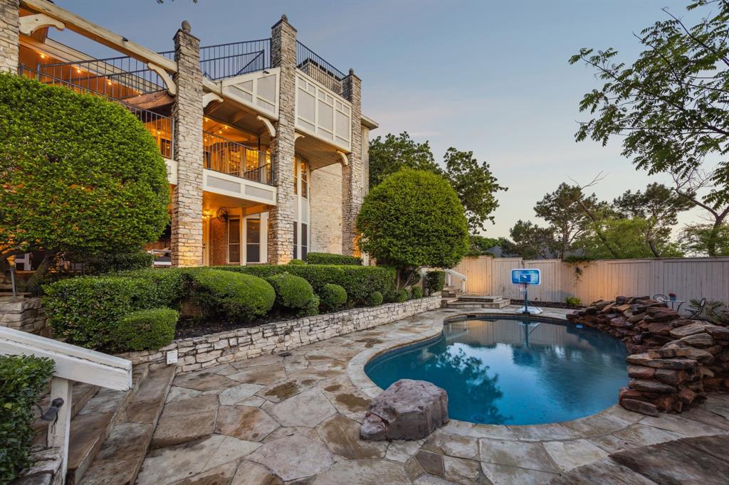 TROPHY CLUB OAK HILL - Residential