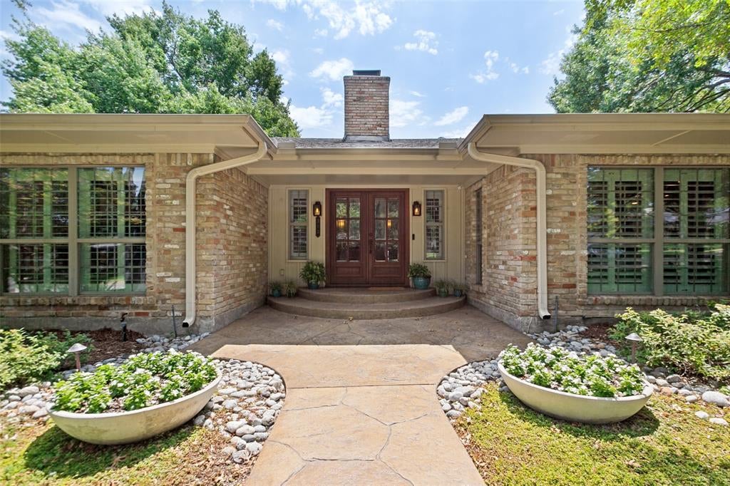 313 Arborcrest Drive