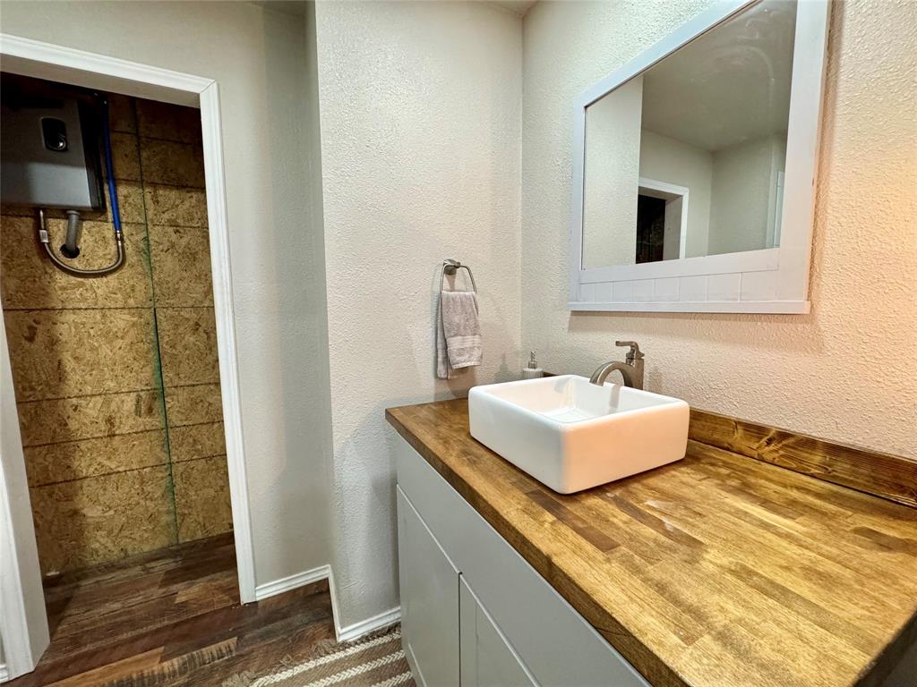 Stevens Add - Commercial Sale