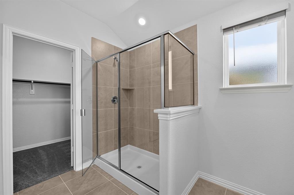 2633 Glacier Road