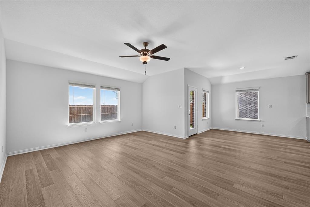 2633 Glacier Road