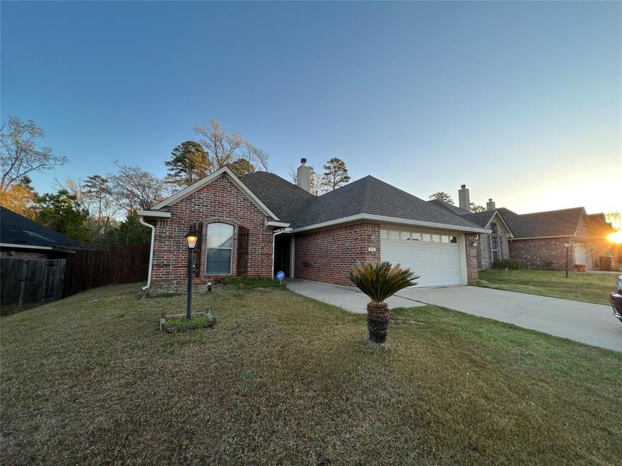 AVAILABLE 12-10-2025. 3 Bedroom, 2 bathroom home in Dogwood South Subdivision. Open floor plan. Fireplace. Trey ceilings. Extended patio area. Fully fenced yard. 2 car garage. Gated community with community pool, walking trails, tennis court and playground. Close to Barksdale Air Force Base. Waived application fee for active-duty military. Pets subject to approval with $300 nonrefundable fee up front, and $200 each additional pet. NO AGGRESSIVE BREEDS. Tenant must carry renters insurance. Tenant is responsible for any minor maintenance needed on property. Tenant is responsible for all utilities. NO SMOKING ALLOWED. Tenant must abide by all city ordinances and community restrictions if applicable.