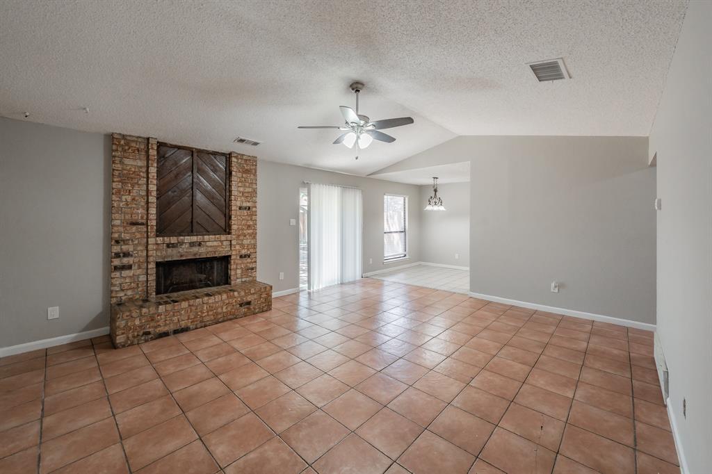 214 Kalmia Drive