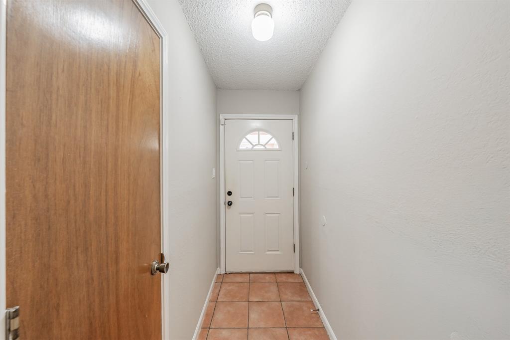 214 Kalmia Drive