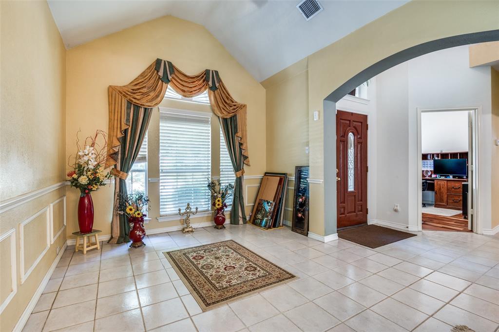 1712 Stonebridge Drive