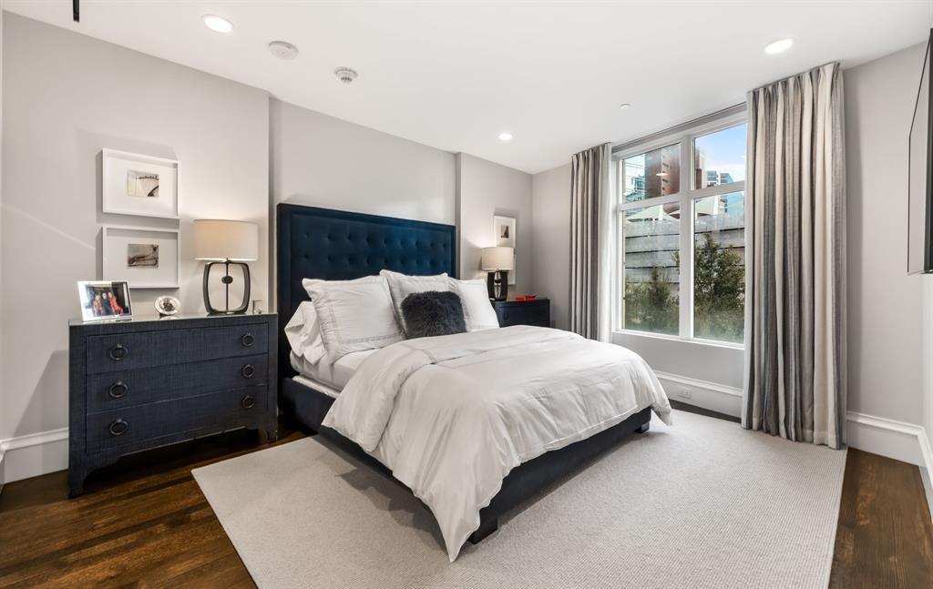 Tower & Regency Row Residence Condo - Residential