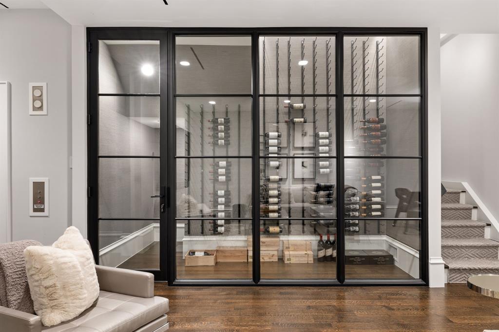 Tower & Regency Row Residence Condo - Residential