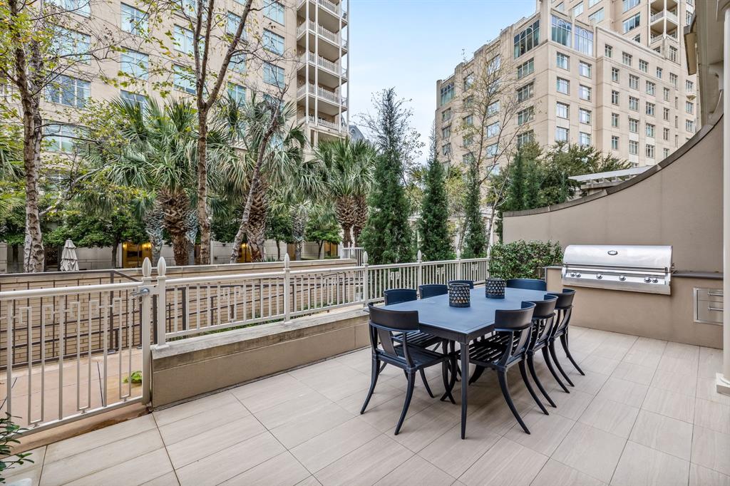 Tower & Regency Row Residence Condo - Residential