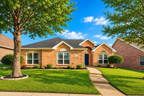 Photo of 6802 Christina Lane, Garland, TX 75043 (MLS # 21310785)