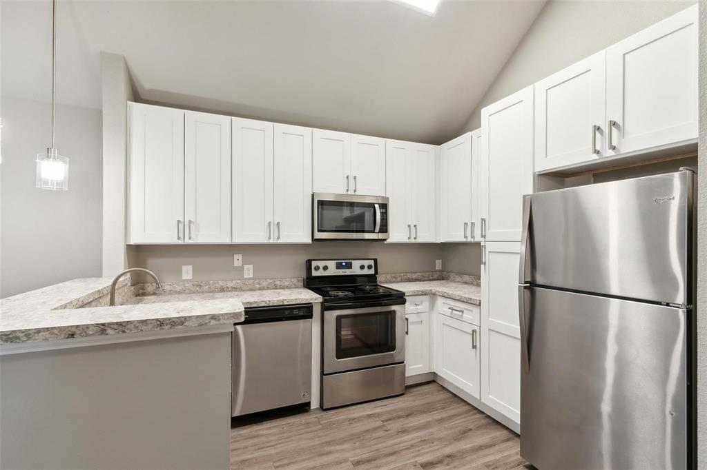 6108 Abrams Road 530