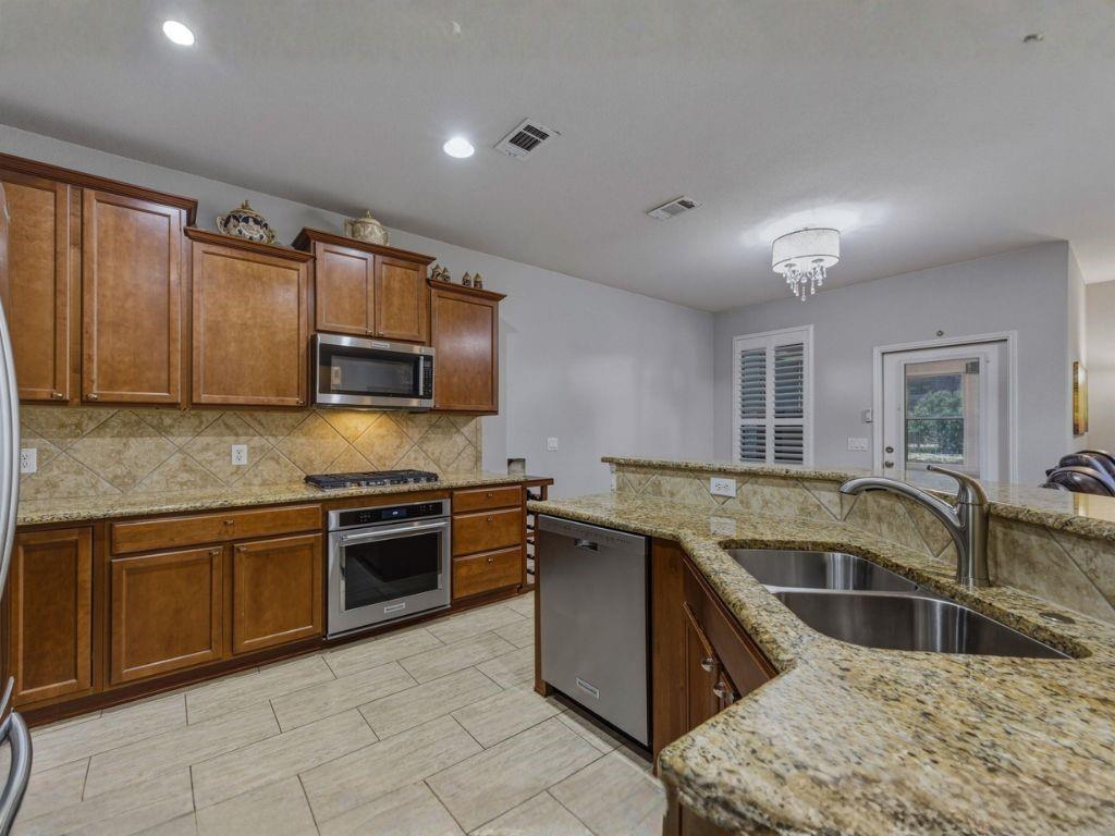 2204 Cane Hill Drive