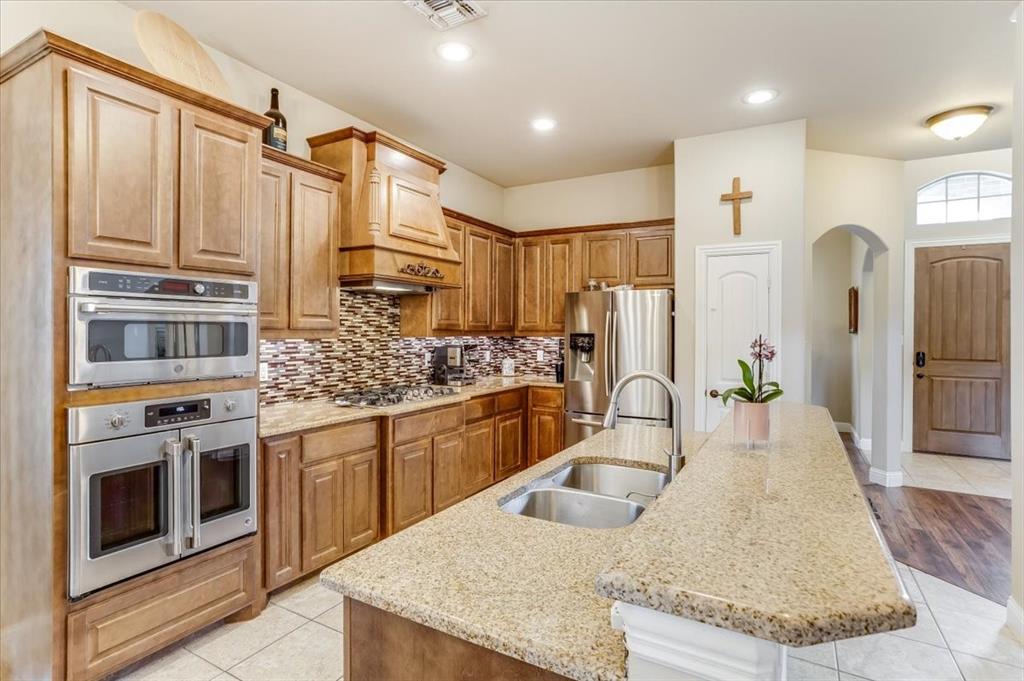 3608 Bright Star Way