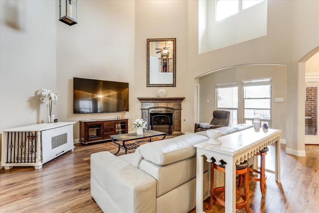 3608 Bright Star Way