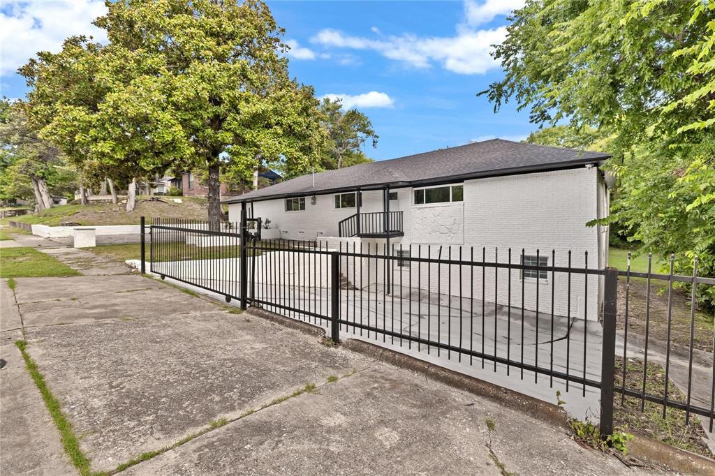 Cedar Crest Rev - Residential