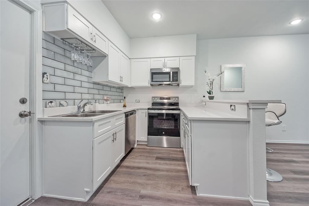 Park Central Condominiums - Residential Lease