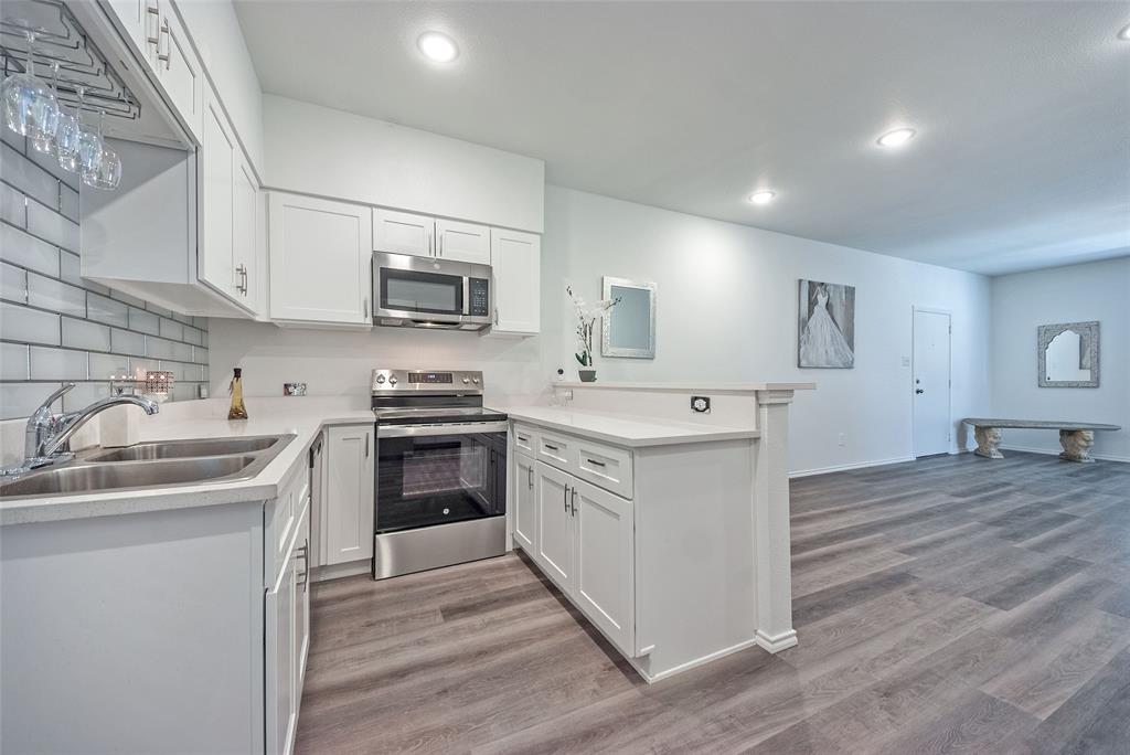 Park Central Condominiums - Residential Lease