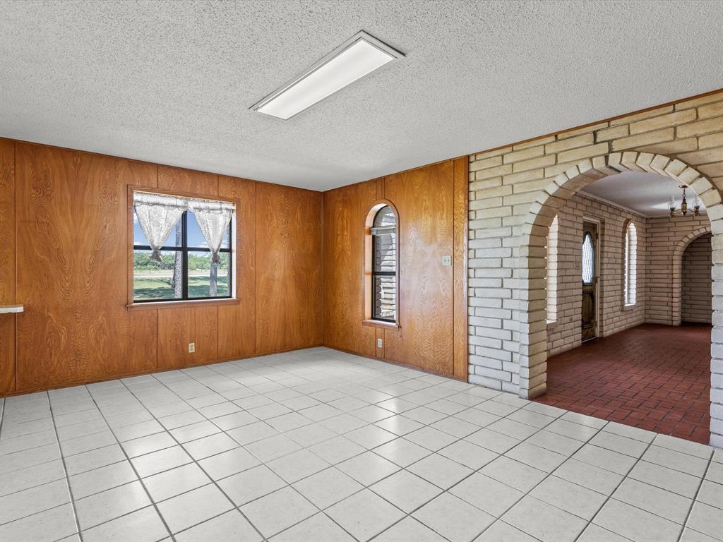 Queens Peak - Residential