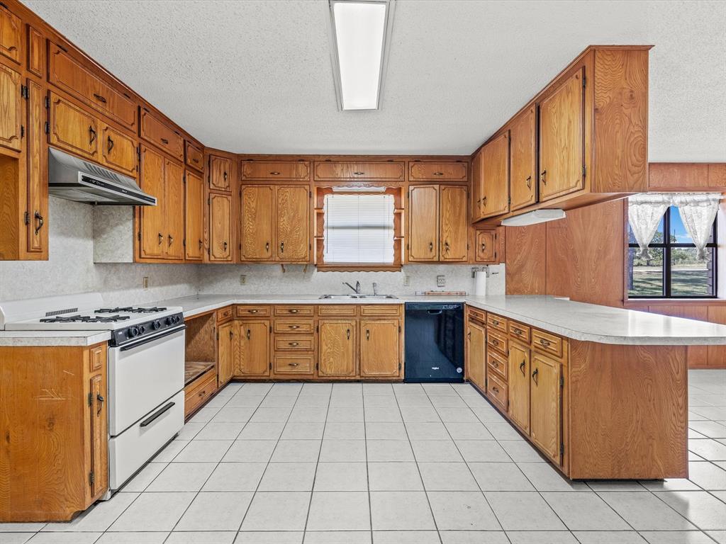 Queens Peak - Residential