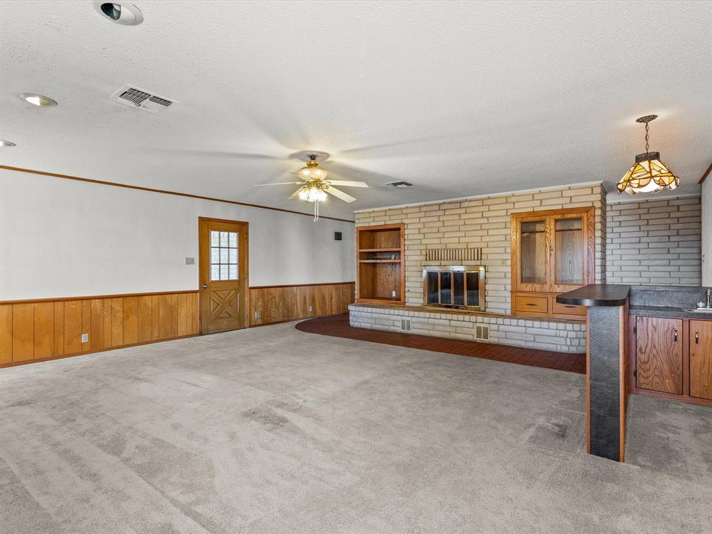 Queens Peak - Residential