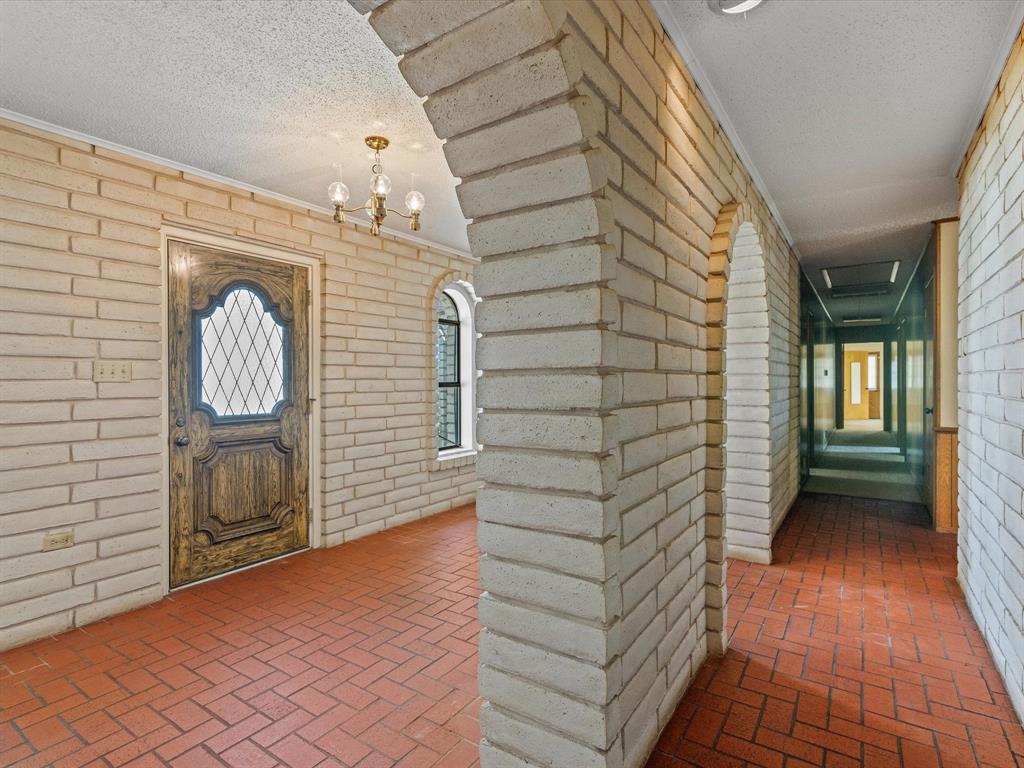 Queens Peak - Residential