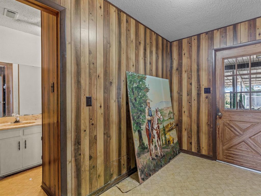 Queens Peak - Residential