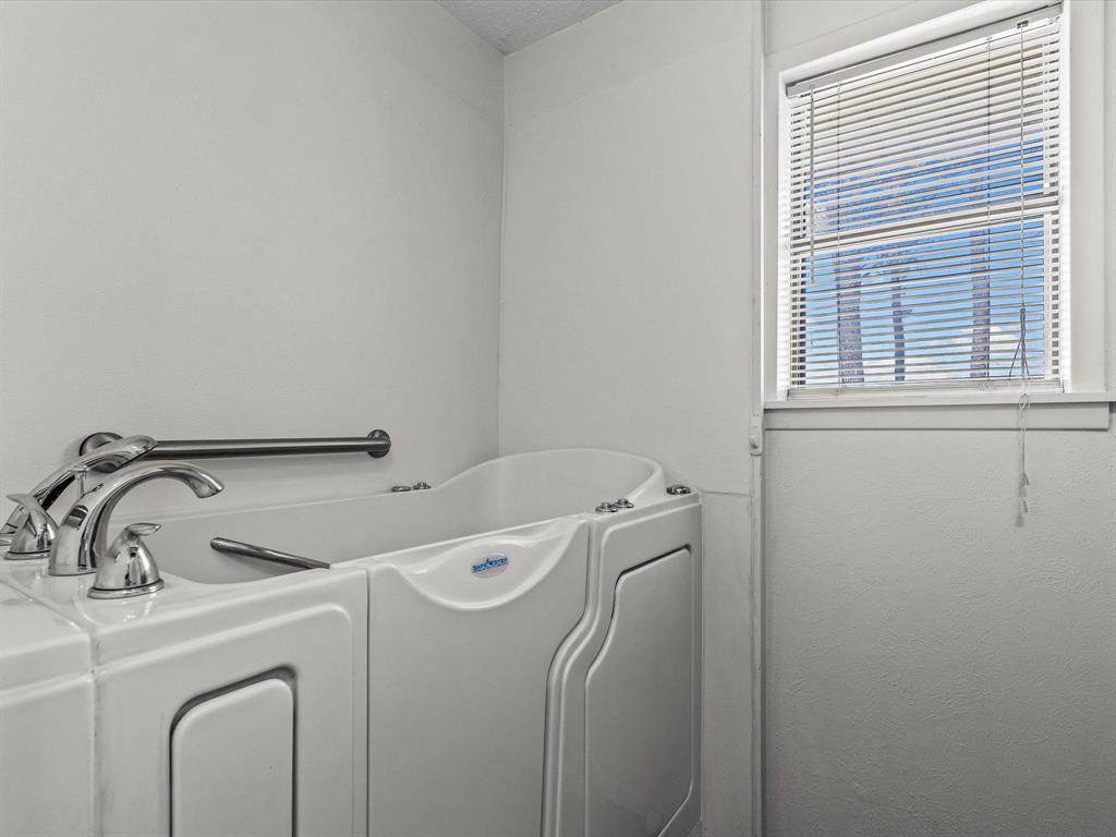 Queens Peak - Residential