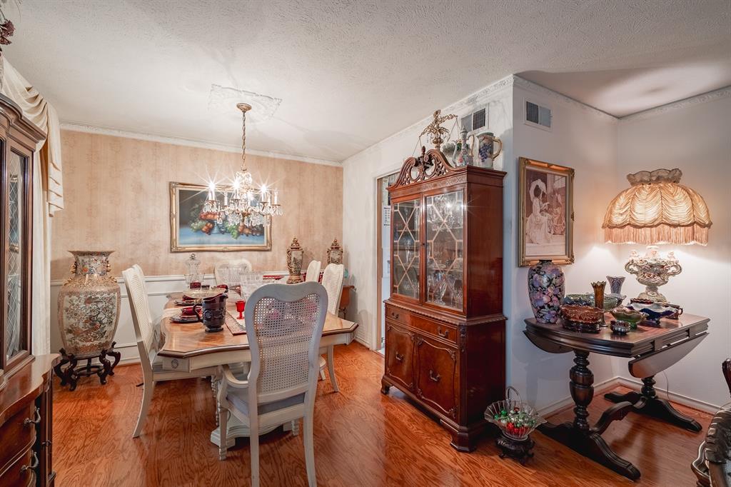 3325 Shady Hollow Lane