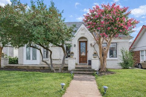Photo of 5146 Goodwin Ave, Dallas, TX 75206 (MLS # 21156519)