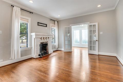 Tiny photo for 5146 Goodwin Ave, Dallas, TX 75206 (MLS # 21156519)