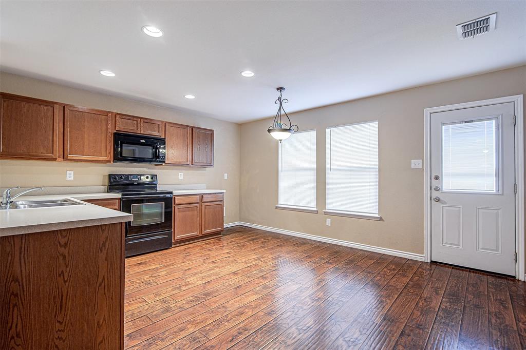 Jm Wells Add - Residential Lease