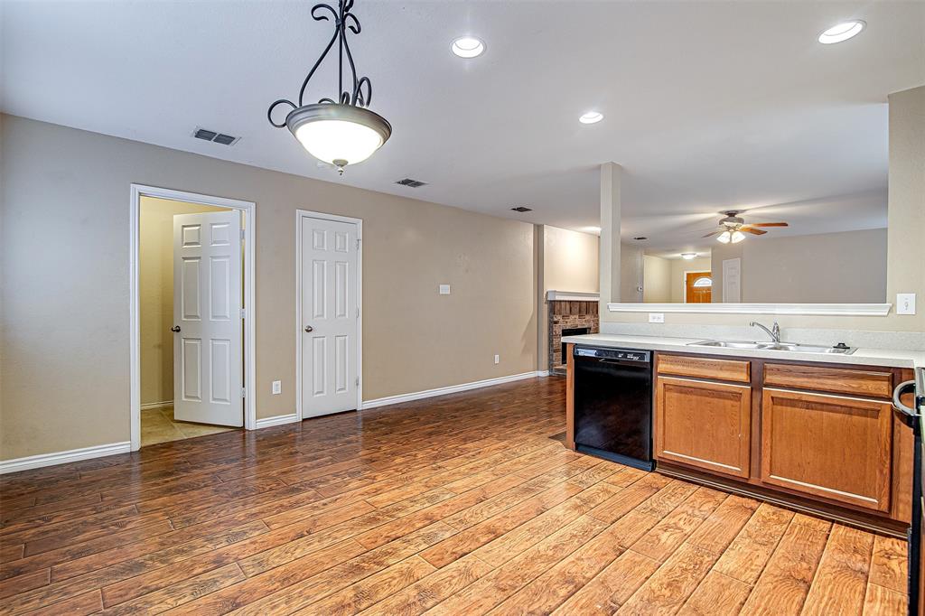 Jm Wells Add - Residential Lease