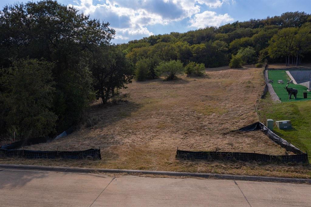 2438 Creekwood Drive