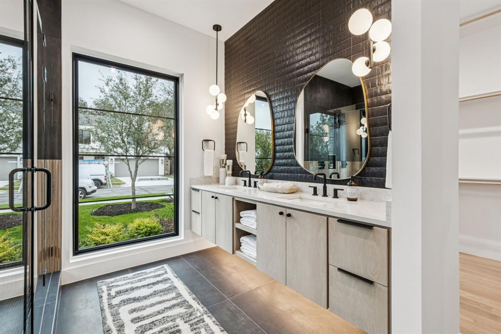 Lover Lane Heights - Residential