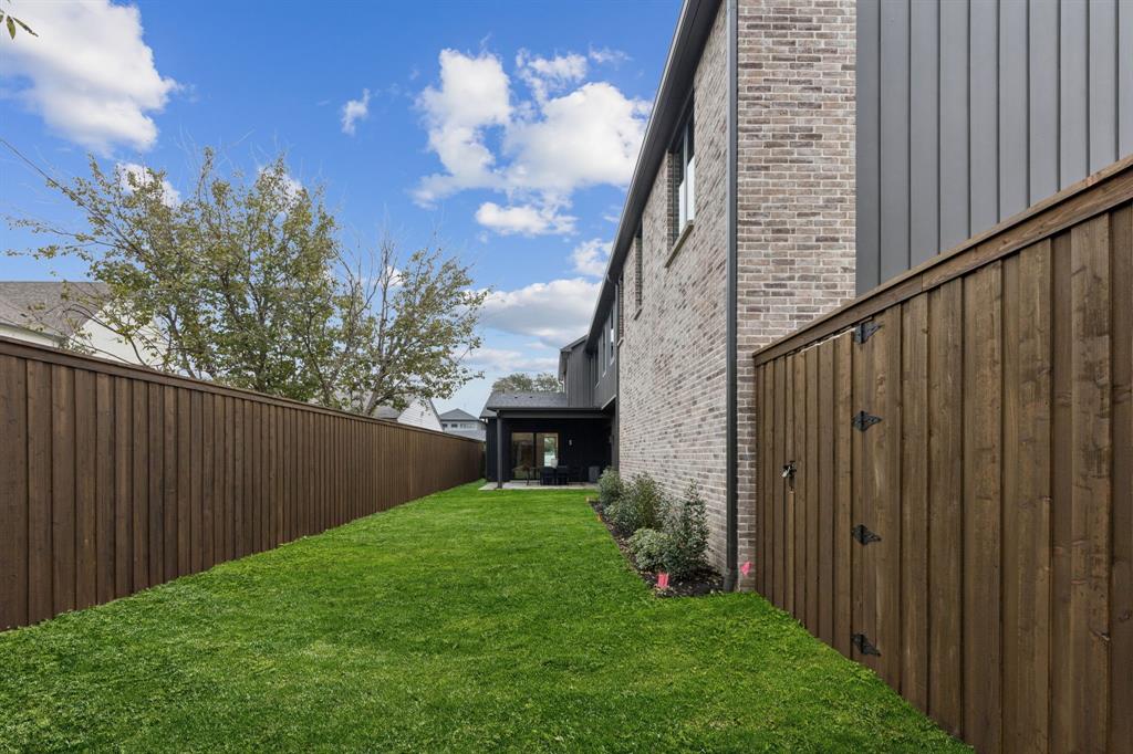 Lover Lane Heights - Residential