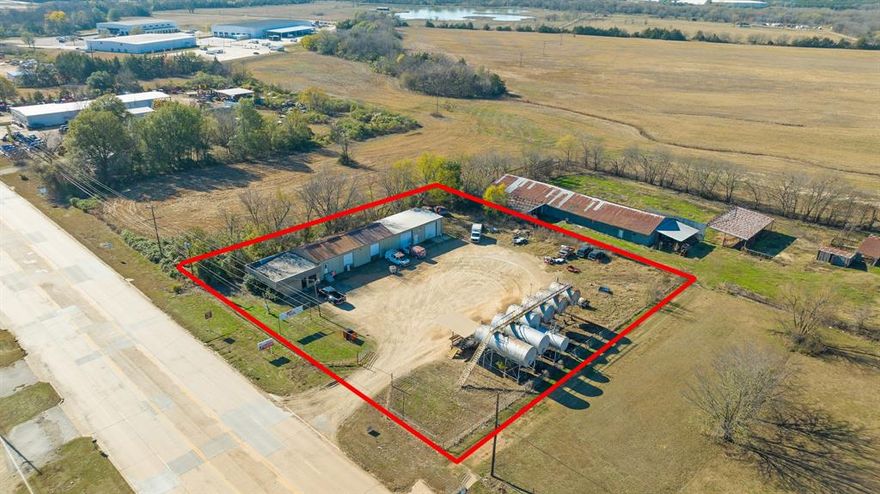 This is a prime opportunity to acquire and operate a fuel distribution center that has been a cornerstone of the community for decades. The property is situated on a substantial 1.13-acre site along a major thoroughfare featuring four lanes and a turning lane, in the thriving city of Paris, TX. The building encompasses approximately 4,064 square feet, including around 900 square feet dedicated to office space and a breakroom, with the remainder allocated to warehouse and shop areas.
The facility is equipped with two dock-height overhead doors and two grade-level ground load overhead doors, providing significant versatility for various operational needs. Additionally, the property is secured with a gated entrance and chain-link fencing, ensuring safety and privacy. A spacious gravel parking lot allows ample room for truck parking and maneuvering.
Included in the sale is a fueling platform with six above-ground fuel tanks and pumps; however, these can be excluded if preferred. Currently, the property generates rental income of $3,050 per month, with tenants having the option to vacate upon notice. Furthermore, this property can be purchased as part of a package deal that includes two additional properties: the distribution headquarters and a self-service fuel station. This is a unique opportunity to enter the oil and gas industry!