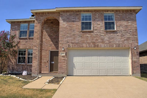 1312 GAYLE ST, BURLESON, TX 76028 - Image 9ca767fbb66de0c902b0a48c9351fda4/1783028007