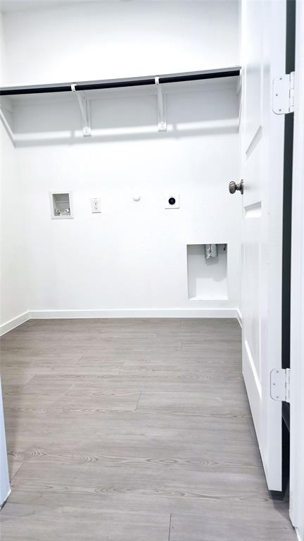 LANDING AT CREEKSIDE - Residential Lease