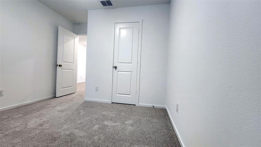 LANDING AT CREEKSIDE - Residential Lease