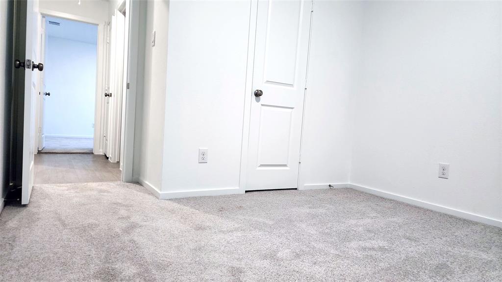 LANDING AT CREEKSIDE - Residential Lease