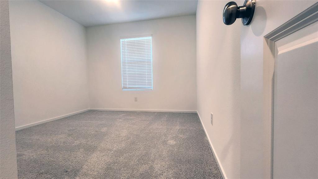 LANDING AT CREEKSIDE - Residential Lease