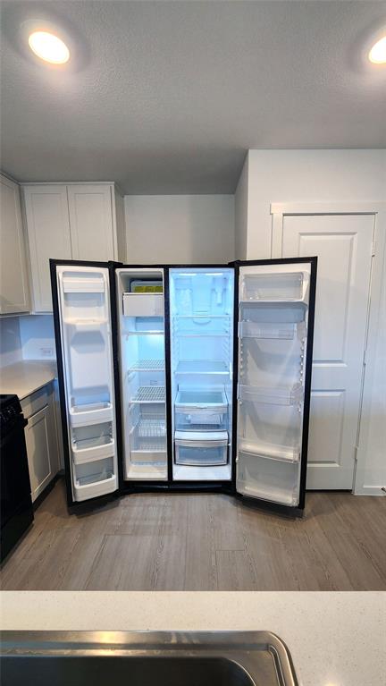 LANDING AT CREEKSIDE - Residential Lease