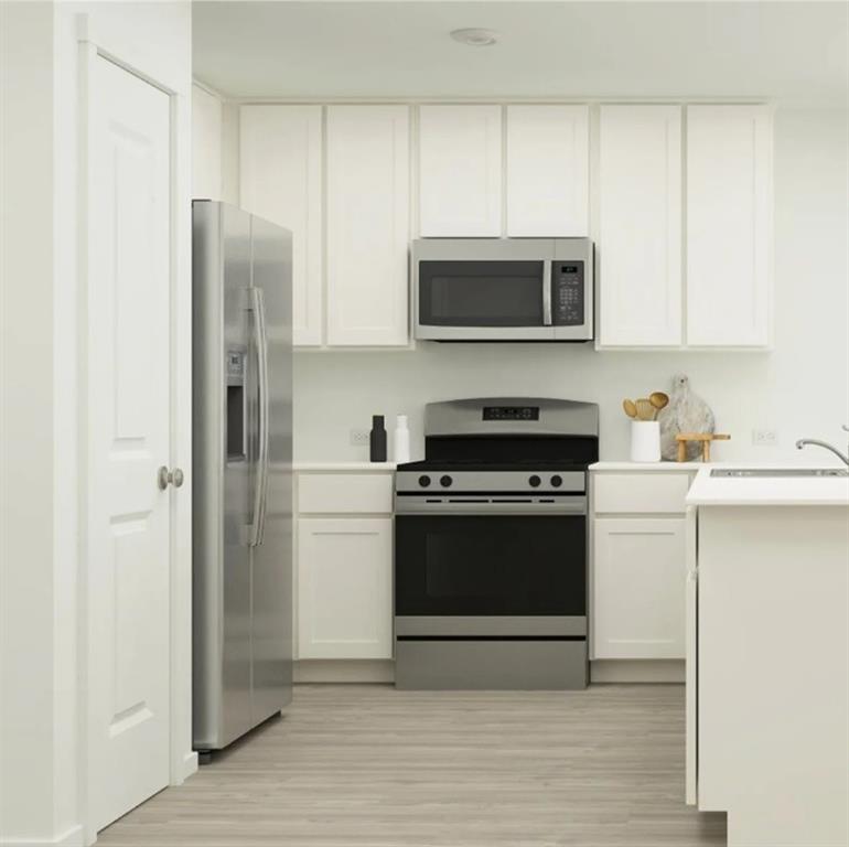 LANDING AT CREEKSIDE - Residential Lease