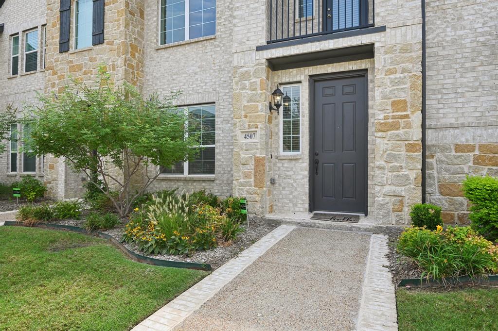 4507 Cypress Thorn Drive
