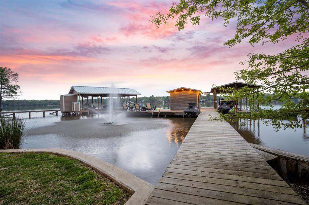 Club Lake - Residential