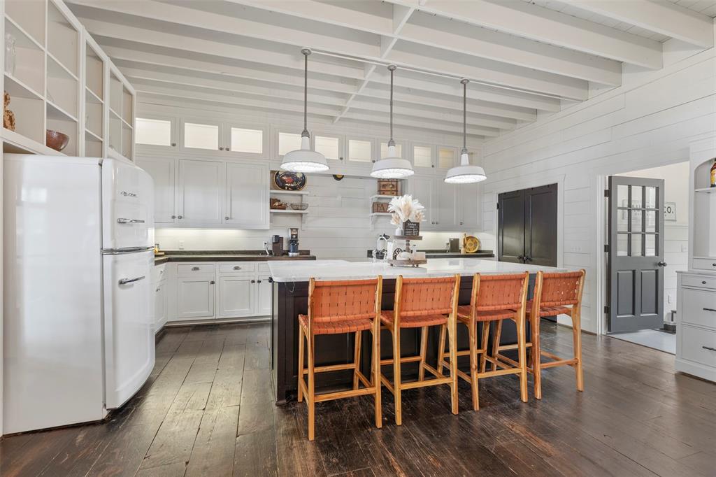 Club Lake - Residential