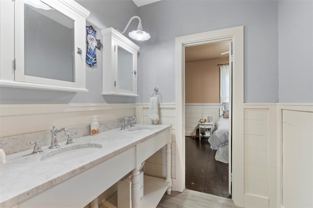 Club Lake - Residential