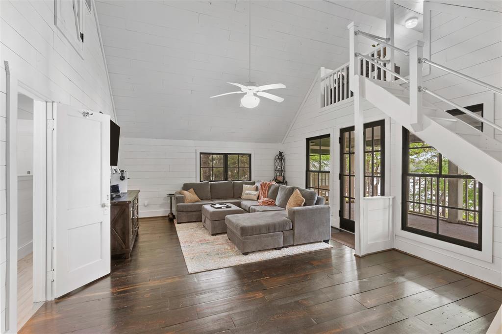 Club Lake - Residential